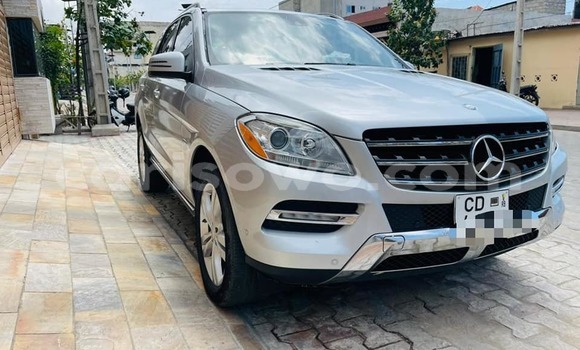 Ra Àlòkù Mercedes-Benz ML–Class Miiran Ọkọ̀ in Abomey Calavi ni Benin Ra Àlòkù Mercedes-Benz ML–Class Miiran Ọkọ̀ in Abomey Calavi ni Benin