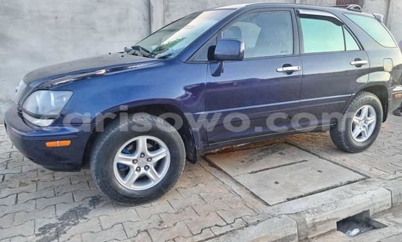 Ra Àlòkù Lexus RX 300 Black Ọkọ̀ in Abomey Calavi ni Benin Ra Àlòkù Lexus RX 300 Black Ọkọ̀ in Abomey Calavi ni Benin