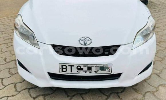Acheter Occasion Voiture Toyota Matrix Blanc à Abomey Calavi, Benin