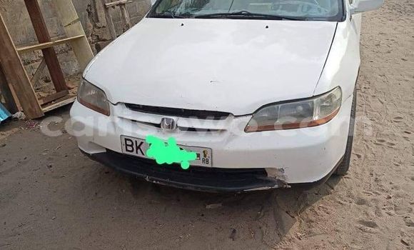 Acheter Occasion Voiture Honda Accord Blanc à Cotonou, Benin Acheter Occasion Voiture Honda Accord Blanc à Cotonou, Benin