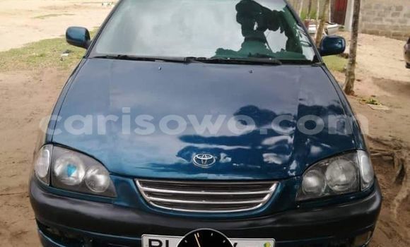 Acheter Occasion Voiture Toyota Avensis Bleu à Cotonou, Benin Acheter Occasion Voiture Toyota Avensis Bleu à Cotonou, Benin
