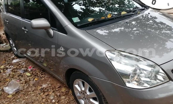 Acheter Occasion Voiture Toyota Corolla Verso Gris à Porto Novo, Benin