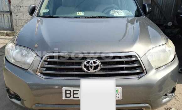 Ra Àlòkù Toyota Highlander Silver Ọkọ̀ in Cotonou ni Benin