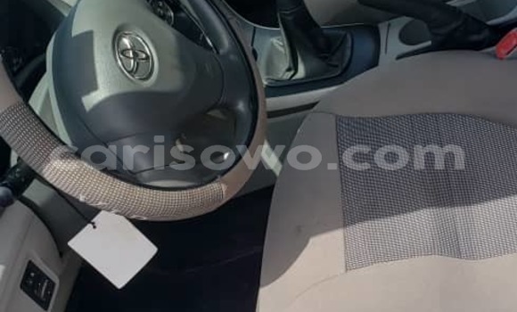 Acheter Occasion Voiture Toyota Corolla Gris à Cotonou, Benin Acheter Occasion Voiture Toyota Corolla Gris à Cotonou, Benin