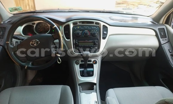 Ra Àlòkù Toyota Highlander Blue Ọkọ̀ in Cotonou ni Benin Ra Àlòkù Toyota Highlander Blue Ọkọ̀ in Cotonou ni Benin