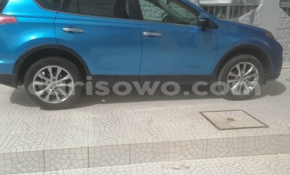 Sayi Na hannu Toyota RAV4 Blue Mota in Cotonou a Benin Sayi Na hannu Toyota RAV4 Blue Mota in Cotonou a Benin
