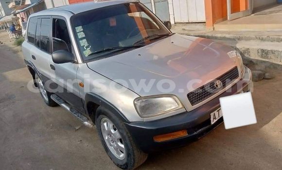 Acheter Occasion Voiture Toyota RAV4 Autre à Cotonou, Benin Acheter Occasion Voiture Toyota RAV4 Autre à Cotonou, Benin