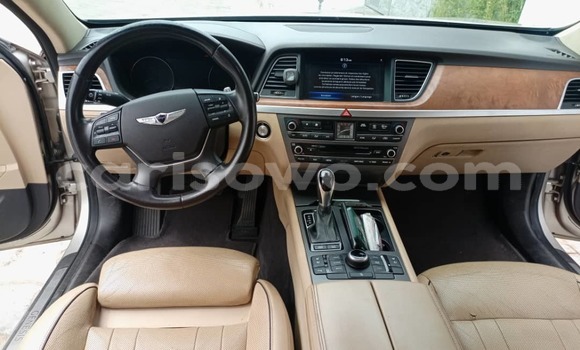 Ra Àlòkù Genesis G70 Alagara Ọkọ̀ in Cotonou ni Benin Ra Àlòkù Genesis G70 Alagara Ọkọ̀ in Cotonou ni Benin