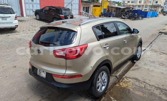 Buy Used Kia Sportage Beige Car in Cotonou in Benign