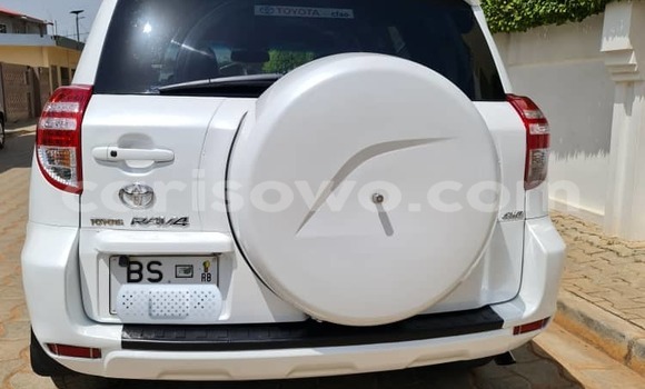 Acheter Occasion Voiture Toyota RAV4 Blanc à Cotonou, Benin Acheter Occasion Voiture Toyota RAV4 Blanc à Cotonou, Benin