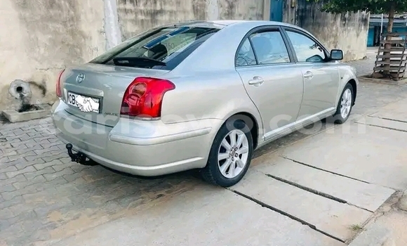 Buy Used Toyota Avensis Beige Car in Cotonou in Benign