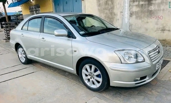 Sayi Na hannu Toyota Avensis M Mota in Cotonou a Benin Sayi Na hannu Toyota Avensis M Mota in Cotonou a Benin
