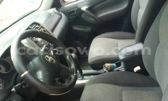 Ra Àlòkù Toyota RAV4 Alagara Ọkọ̀ in Cotonou ni Benin Ra Àlòkù Toyota RAV4 Alagara Ọkọ̀ in Cotonou ni Benin