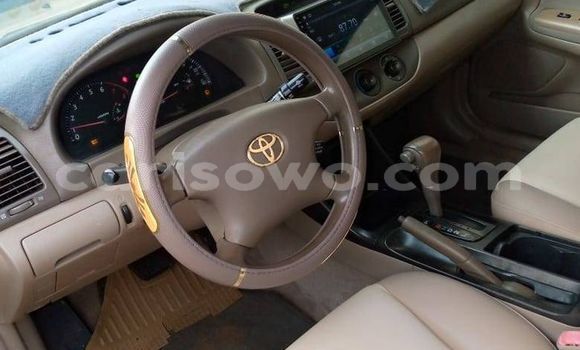 Ra Àlòkù Toyota Yaris Silver Ọkọ̀ in Cotonou ni Benin Ra Àlòkù Toyota Yaris Silver Ọkọ̀ in Cotonou ni Benin