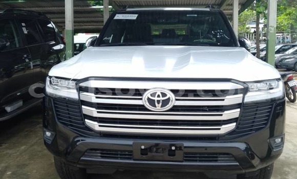 Buy New Toyota Land Cruiser Black Car in Cotonou in Benign Buy New Toyota Land Cruiser Black Car in Cotonou in Benign