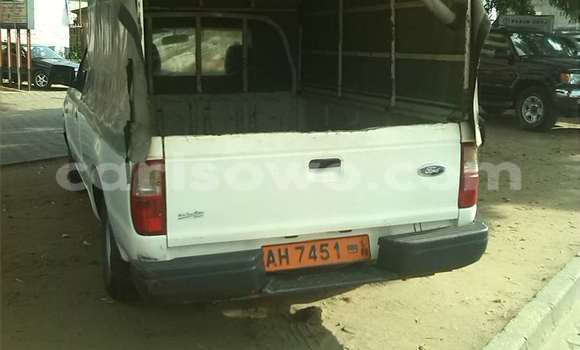 Sayi Na hannu Ford Ranger White Mota in Cotonou a Benin Sayi Na hannu Ford Ranger White Mota in Cotonou a Benin