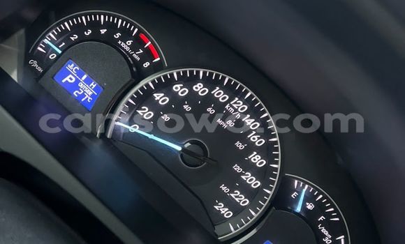 Sayi Na hannu Toyota Camry Azurfa Mota in Cotonou a Benin Sayi Na hannu Toyota Camry Azurfa Mota in Cotonou a Benin