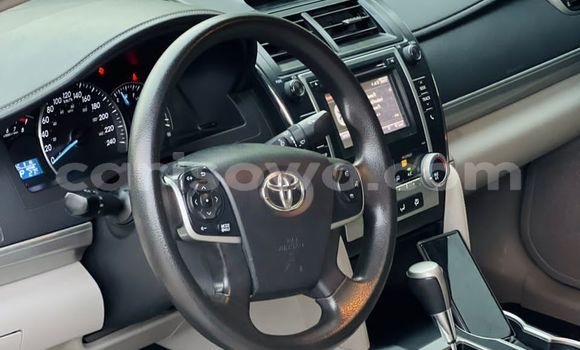 Sayi Na hannu Toyota Camry Azurfa Mota in Cotonou a Benin Sayi Na hannu Toyota Camry Azurfa Mota in Cotonou a Benin