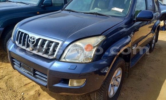 Acheter Occasion Voiture Toyota Land Cruiser Prado Bleu à Cotonou, Benin Acheter Occasion Voiture Toyota Land Cruiser Prado Bleu à Cotonou, Benin