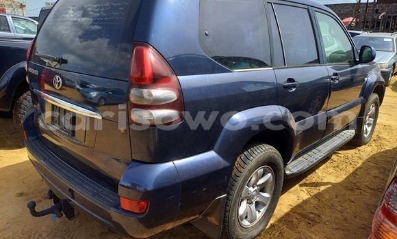 Acheter Occasion Voiture Toyota Land Cruiser Prado Bleu à Cotonou, Benin Acheter Occasion Voiture Toyota Land Cruiser Prado Bleu à Cotonou, Benin