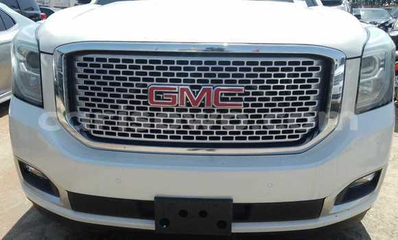 Buy Import GMC Yukon White Car in Cotonou in Benign Buy Import GMC Yukon White Car in Cotonou in Benign