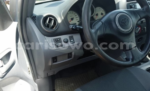 Ra Imported Toyota RAV4 Silver Ọkọ̀ in Cotonou ni Benin Ra Imported Toyota RAV4 Silver Ọkọ̀ in Cotonou ni Benin