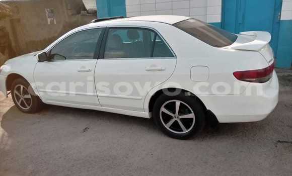 Ra Àlòkù Honda Accord funfun Ọkọ̀ in Cotonou ni Benin Ra Àlòkù Honda Accord funfun Ọkọ̀ in Cotonou ni Benin