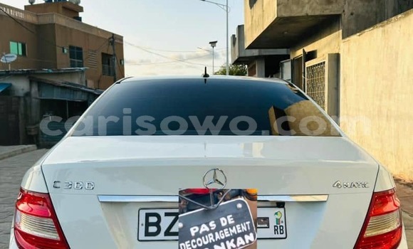 Acheter Occasion Voiture Mercedes-Benz C–Class Blanc à Cotonou, Benin Acheter Occasion Voiture Mercedes-Benz C–Class Blanc à Cotonou, Benin