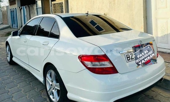 Acheter Occasion Voiture Mercedes-Benz C–Class Blanc à Cotonou, Benin Acheter Occasion Voiture Mercedes-Benz C–Class Blanc à Cotonou, Benin