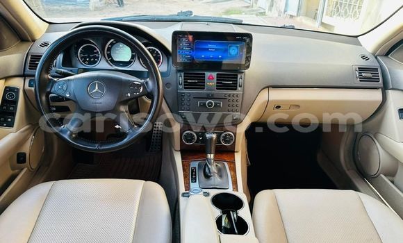 Acheter Occasion Voiture Mercedes-Benz C–Class Blanc à Cotonou, Benin Acheter Occasion Voiture Mercedes-Benz C–Class Blanc à Cotonou, Benin