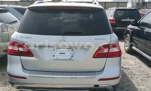 Ra Àlòkù Mercedes Viano Miiran Ọkọ̀ in Cotonou ni Benin Ra Àlòkù Mercedes Viano Miiran Ọkọ̀ in Cotonou ni Benin
