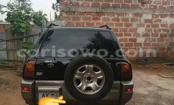 Acheter Occasion Voiture Toyota RAV4 Noir à Cotonou, Benin Acheter Occasion Voiture Toyota RAV4 Noir à Cotonou, Benin
