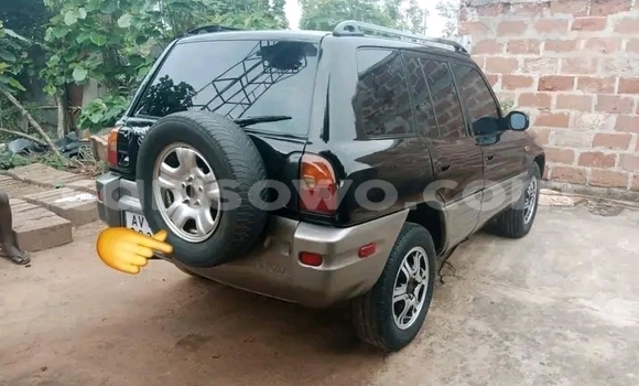 Acheter Occasion Voiture Toyota RAV4 Noir à Cotonou, Benin Acheter Occasion Voiture Toyota RAV4 Noir à Cotonou, Benin