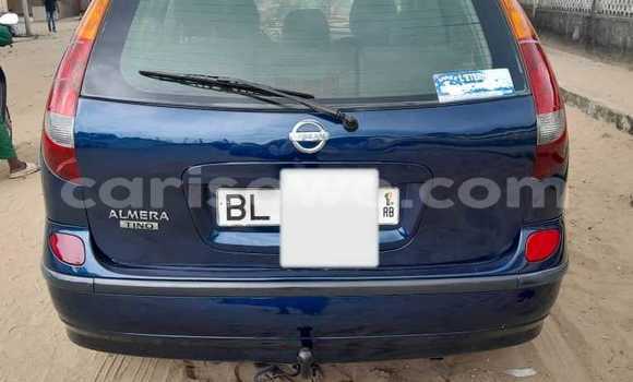 Sayi Na hannu Nissan Almera Tino Blue Mota in Cotonou a Benin Sayi Na hannu Nissan Almera Tino Blue Mota in Cotonou a Benin