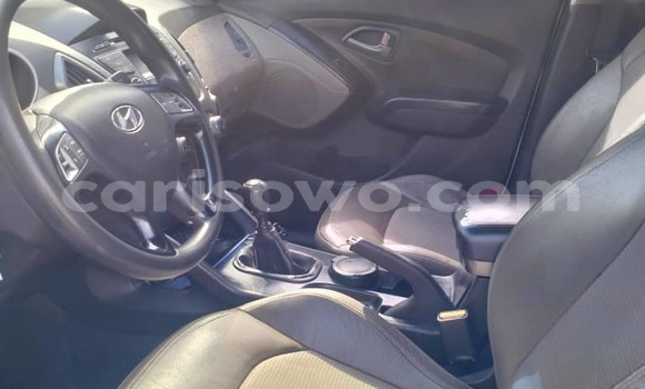 Ra Àlòkù Hyundai Tucson funfun Ọkọ̀ in Cotonou ni Benin Ra Àlòkù Hyundai Tucson funfun Ọkọ̀ in Cotonou ni Benin