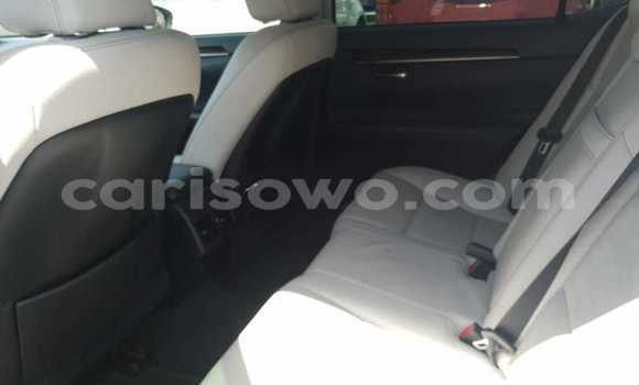 Acheter Import Voiture Lexus ES Blanc à Cotonou, Benin Acheter Import Voiture Lexus ES Blanc à Cotonou, Benin