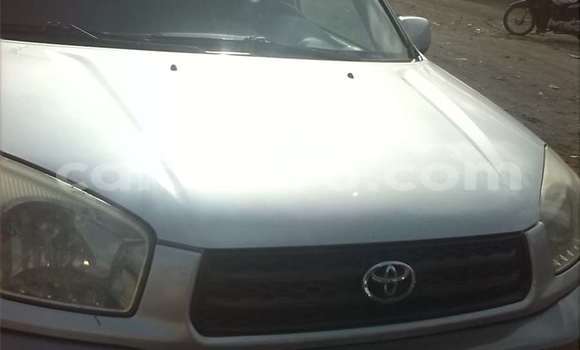 Sayi Na hannu Toyota RAV4 Azurfa Mota in Cotonou a Benin Sayi Na hannu Toyota RAV4 Azurfa Mota in Cotonou a Benin