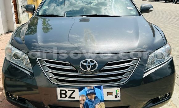 Ra Àlòkù Toyota Camry Alawọ ewe Ọkọ̀ in Cotonou ni Benin
