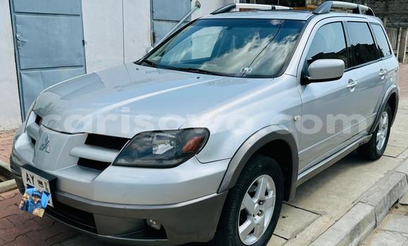 Ra Àlòkù Mitsubishi Outlander Silver Ọkọ̀ in Cotonou ni Benin Ra Àlòkù Mitsubishi Outlander Silver Ọkọ̀ in Cotonou ni Benin
