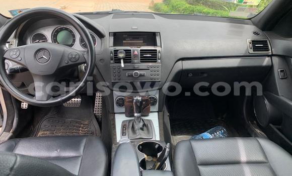 Sayi Na hannu Mercedes-Benz C-Classe Azurfa Mota in Cotonou a Benin Sayi Na hannu Mercedes-Benz C-Classe Azurfa Mota in Cotonou a Benin