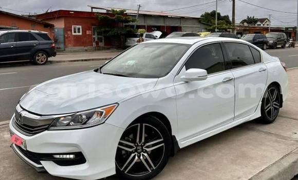 Acheter Occasion Voiture Honda Accord Blanc à Cotonou, Benin Acheter Occasion Voiture Honda Accord Blanc à Cotonou, Benin