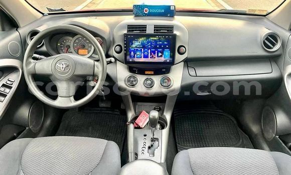 Acheter Occasion Voiture Toyota RAV4 Rouge à Cotonou, Benin Acheter Occasion Voiture Toyota RAV4 Rouge à Cotonou, Benin