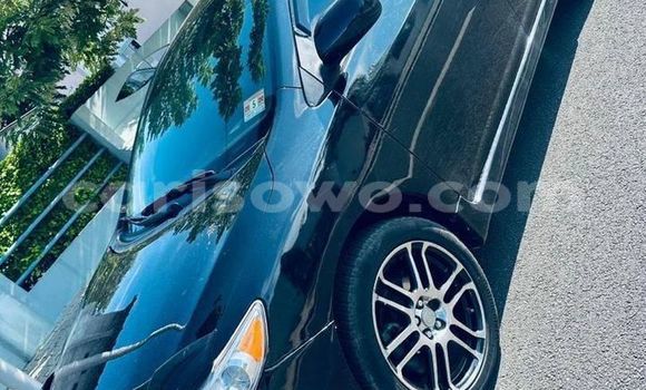 Buy Used Toyota Corolla Black Car in Cotonou in Benign