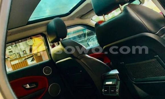 Acheter Occasion Voiture Range Rover Evoque Blanc à Cotonou, Benin Acheter Occasion Voiture Range Rover Evoque Blanc à Cotonou, Benin