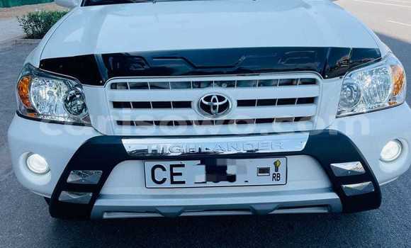 Acheter Occasion Voiture Toyota Highlander Blanc à Cotonou, Benin Acheter Occasion Voiture Toyota Highlander Blanc à Cotonou, Benin