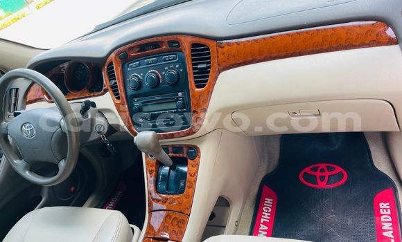 Acheter Occasion Voiture Toyota Highlander Blanc à Cotonou, Benin Acheter Occasion Voiture Toyota Highlander Blanc à Cotonou, Benin