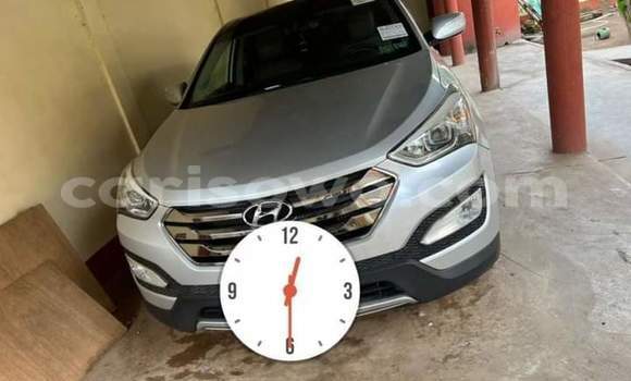 Sayi Na hannu Hyundai Santa Fe Azurfa Mota in Porto Novo a Benin