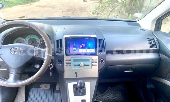 Ra Àlòkù Toyota Corolla Verso Black Ọkọ̀ in Cotonou ni Benin Ra Àlòkù Toyota Corolla Verso Black Ọkọ̀ in Cotonou ni Benin