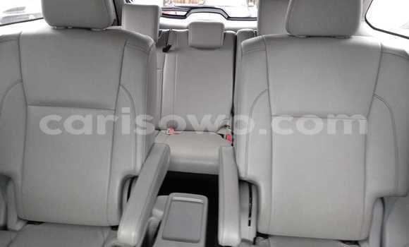Buy Import Toyota Highlander White Car in Cotonou in Benign Buy Import Toyota Highlander White Car in Cotonou in Benign
