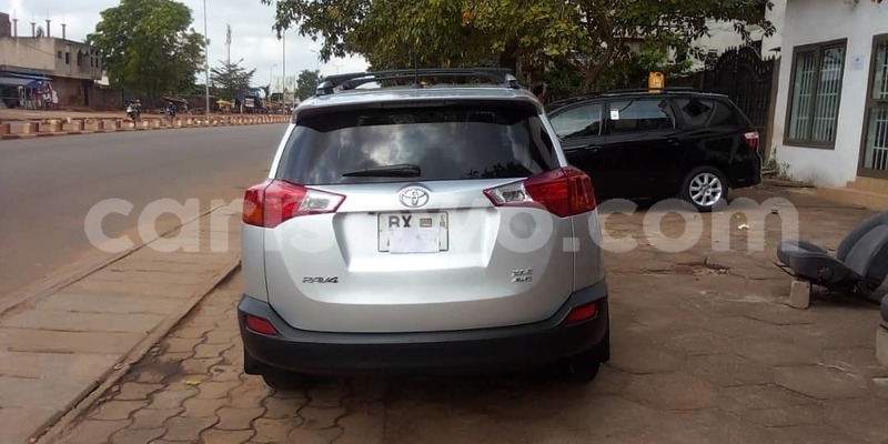 Big with watermark toyota rav4 benin cotonou 18207